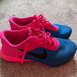 Womens blue & pink Nike running shoes 8.5
